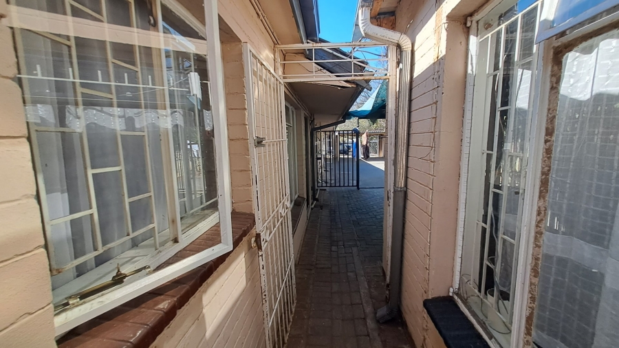 17 Bedroom Property for Sale in Universitas Free State